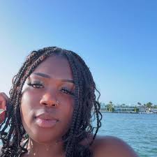 On to the next chapter! 😎 📸 #ChamberlainGrad Katreana P. (BSN 🎓 April  2025) #ChamberlainAtlanta