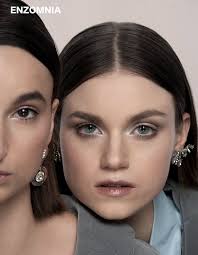 feeling blessed that I get to work with so many talented people 🤍 for  @enzomnia.magazine creative direction & make-up by @a.j.makeupandart  photography by @vasylyna.hyriak hair by @makeup.by.manals  @valentina.mua.vienna jewelry @sandersenjewels models ...