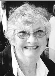 Mary Tustin's Instagram, Twitter & Facebook