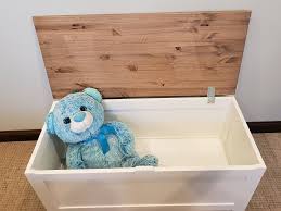 Aug 06, 2020 · for an indoor playhouse, a cardboard or styrofoam box makes an especially easy house. 15 Diy Toy Boxes How To Make A Toy Box