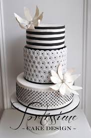 Black And White Birthday Cake Design Zara Cake By Tortissime Cake Design Cakesdecor Geometric Cake Cake Cake Designs