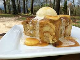 Ohana Pineapple Banana Bread Pudding With Banana Caramel Sauce Copycat Recipe Recipe Banana Bread Pudding Delicious Desserts Food