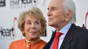 Kirk Douglas stjärnspäckade 100-årsfest