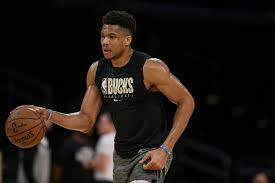 He recorded 11 rebounds, 4 assists and 34 points. Giannis Antetokounmpo Vs Anthony Davis Who S Better