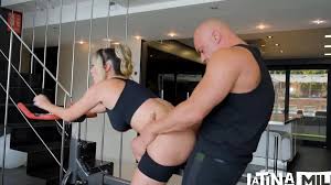 Kourtney Love free nude pics galleries