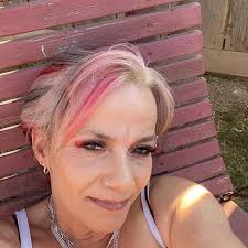 Amy Schendel (@amyschendel0)