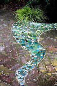 Garden Mosaic Art The Ultimate Garden Decoration Guide And Inspiration Unique Garden Paths Mosaic Garden Path Diy Garden Path