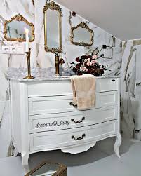 Nostaljisi Ince Ruhuyla Adeta Baska Bir Zamana Ait Bir Ev Ev Gezmesi 2020 Country Dekorasyonu Dekor Ev Dekoru