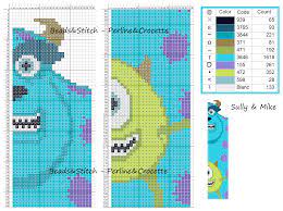 For the truly bookish, a set of bookish cross stitch bookmark patterns. Segnalibro Personaggi Disney Beads Stitch Perline Crocette Cross Stitch Bookmarks Cross Stitch Patterns Bookmark Cross Stitch