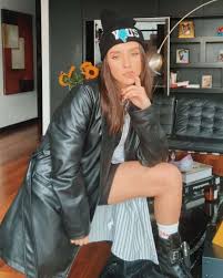 Flow evaluna montaner on social profile facebook. Pin On Biography