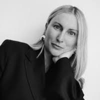 Eva Hogan's Instagram, Twitter & Facebook