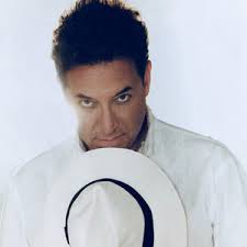 Mario Bustillo -Colombia