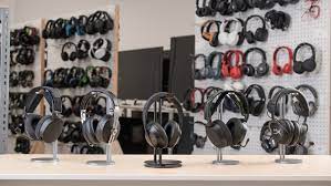 A bluetooth headset can make your constant calling life infinitely easier, although choosing the very best of them among the myriad knockoffs and imitations can be a pain. The 7 Best Bluetooth Headsets For Phone Calls Summer 2021 Reviews Rtings Com