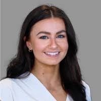 Emily Breen's Instagram, Twitter & Facebook