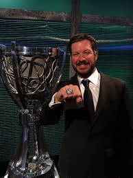 Ontdek de perfecte stockfoto's over nascar awards en redactionele nieuwsbeelden van getty images kies uit premium nascar awards van de hoogste kwaliteit. Monster Energy On Twitter The Champ Martintruex Jr And His Nascar Championship Ring Nascarawards