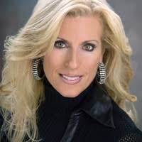 Kim Bumgardner's Instagram, Twitter & Facebook