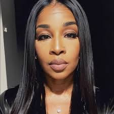 Carla Amen's Instagram, Twitter & Facebook