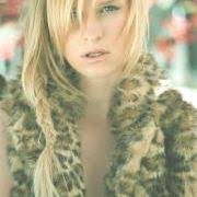 Desiree Sutton's Instagram, Twitter & Facebook