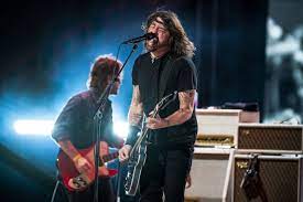 New album 'medicine at midnight' out now. Foo Fighters Show S Vaccination Requirement Upsets Some Fans Los Angeles Times