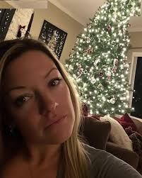 MY HUSBAND WENT ON A BUSINESS TRIP RIGHT BEFORE CHRISTMAS—ON CHRISTMAS EVE,  I FOUND OUT HE LIED AND WAS IN OUR CITY So, two days before Christmas, my  husband tells me that