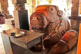 THE MYSTERY OF THE GROWING Nandi, Ancient YAGANTI UMA MAHESWARA SWAMY TEMPLE  (ANDHRA PRADESH). Located in the Kurnool district, Yaganti is a popular  shrine of Lord Shiva that sees devotees thronging it