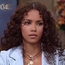 Weren't Kelly Kelly and Chris Jericho in this same exact situation years  ago?