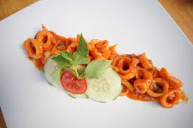 Kulineran di bandung, wajib jajan seblak yang terkenal gurih pedas. Resep Cumi Asam Manis Dan Pedas Menu Seafood Mudah Buat Makan Siang Kumparan Com