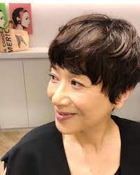 黒田知永子 公式 on instagram ヘアースタイル カットに行ってきました 仕上げは新しいエピキュリアン グロス パフューム i を 素晴らしい薔薇の香り twiggy 松浦美穂 さん twiggy miho エピキュリア ヘアースタイル エピキュリアン パフューム