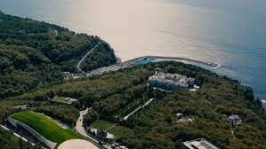 Vladimir putin's £1bn palace of pleasure: Putin S Palace Documentary Claims Denied By Russian President After Millions Of Views