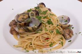 Spaghetti Alle Vongole Veraci Rezept Spaghetti Alle Vongole Einfache Gerichte Venusmuscheln