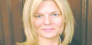 Deborah Langlois's Instagram, Twitter & Facebook