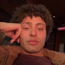 Chris☀️ (@c.a.donald) • Instagram photos and videos