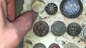 When they found rusty, he was hurt. Sondeln 2014 Fund Zusammenfassung Munzen Silber Schnallen Metal Detecting Silver Coins Youtube