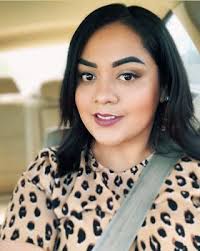 American Rich Women Looking For Poor Men Number In 2020 Rich Women Women Looking For Men Rich Single Women