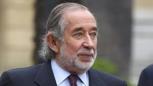 The property comprises of 3 bedrooms and a kitchen. Diputado Tucapel Jimenez Por Muerte De Jovino Novoa Se Fue Sin Asumir Su Responsabilidad Por El Asesinato De Mi Padre Infogate