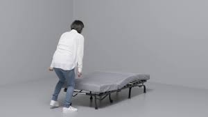 Ikea bietet dir verschiedenste modelle in vielen stilrichtungen, farben, formen & vor allem größen. Ikea Lycksele Anleitung Vom Sessel Zum Bett Youtube