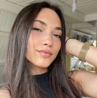 10+ "Nadia Albert" profiles