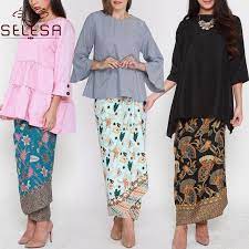 Tentu saja model baju polos berpayet memang cukup banyak dicari oleh orang di internet. Baju Kurung Malaysia Model Baru Baju Muslim Berpayet Rias Abaya Seksi Sarung Lgi Buy Seksi Lungi Sarung Bunga Sarung Thailand Sarung Product On Alibaba Com