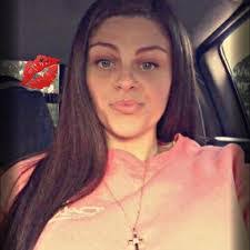 Lacey Perry's Instagram, Twitter & Facebook