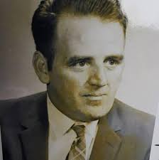 PITCHERS FROM THE HILL.Pitchers hill.1 Edmund Jacobs Harvey Pitcher and  German short fr Hants hr. 2 Great grandfather Simion Pitcher with Alpheaus  and Hector pitcher.Hector of Joshua .3 Grandmother sarah pitcher with