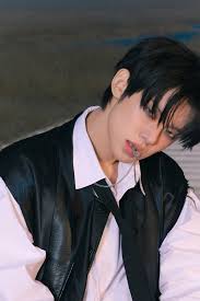 TXT (TOMORROW X TOGETHER)