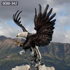 With it's impressive size and piercing glare, it'll be a unique addition to your yard. Bald Eagle Sculpture Bronze Statue For Sale