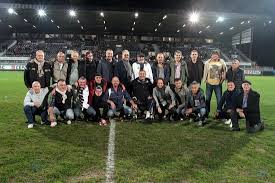 Il gagne son 2e bouclier de brennus après celui remporté en 1931 et après avoir été quatre fois finaliste malheureux en 1948, 1968, 1971 et 1985. Rugby Pro D2 Pour L Inauguration De Sa Tribune Nord Devant 6 000 Spectateurs Provence Rugby S Offre La Peau Du Stade Montois 20 9 Destimed