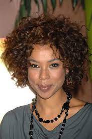 Short Curly Hairstyles Pictures For Naturally Curly Hair Curly Hair Styles Naturally Curly Hair Styles Curly Weave Hairstyles