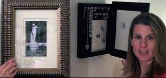 Remove the floor of the picture frame 2 and then glue the glass using the hot glue. How To Make A Picture Frame Jewelry Organizer Macgyverisms Wonderhowto