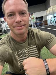 Jeffrey Minton's Instagram, Twitter & Facebook