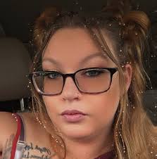 What are some Valentine's Day treats that are dye-free for kids?