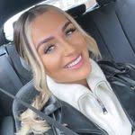 Sarah Nack's Instagram, Twitter & Facebook