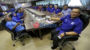 Door to door, drop off. Pru 14 Senarai Penuh Calon Bn Terengganu Metrotv