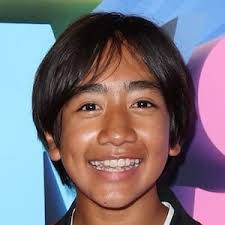 Ryan Toy's Instagram, Twitter & Facebook